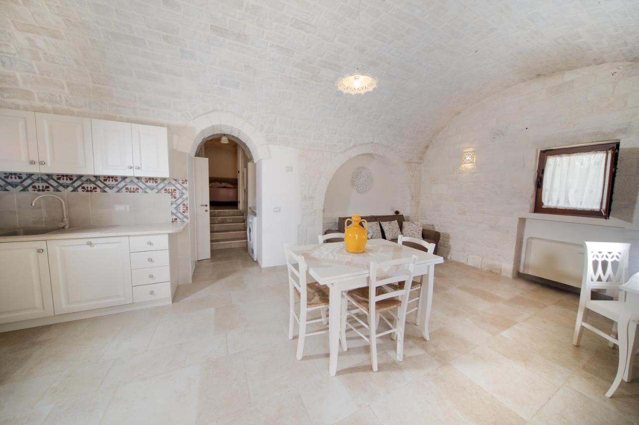Trulli Arco Antico Locorotondo