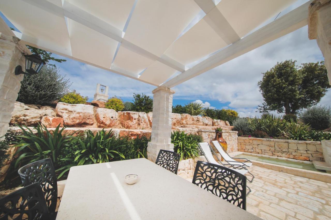 Trulli Arco Antico * Locorotondo